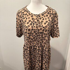 Wild Fable Cheetah Print Short Sleeved T-Shirt Dress SIZE LARGE